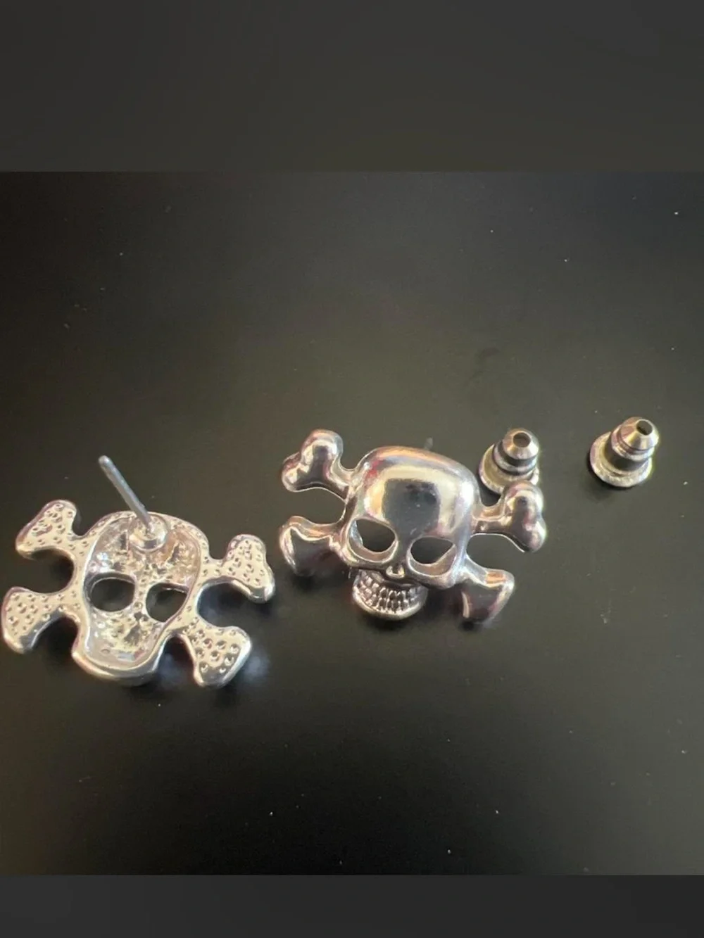 Kids Silver Skull & Crossbones Stud Earrings - Cute Pirate Style